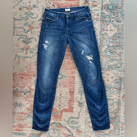 MOTHER The Double Fray Charmer Skinny Jeans Distressed Med Wash Size 27 - Picture 2 of 8